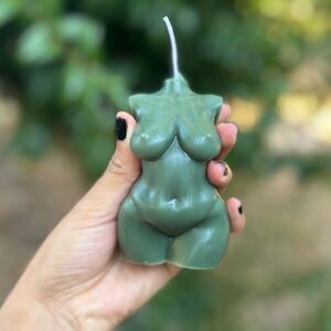 Green goddess candle